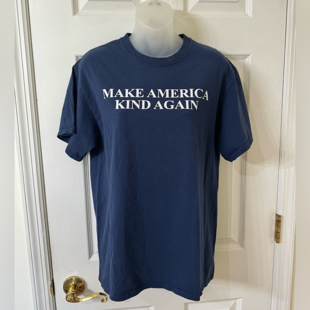 Make America Kind Again Tee - Picture 1 of 5